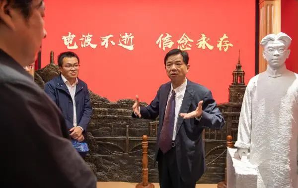 电报下截_电报是谁发明的_电报